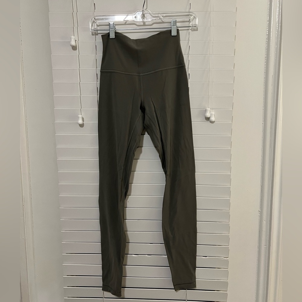 COPY - Lulu Align Leggings size 4